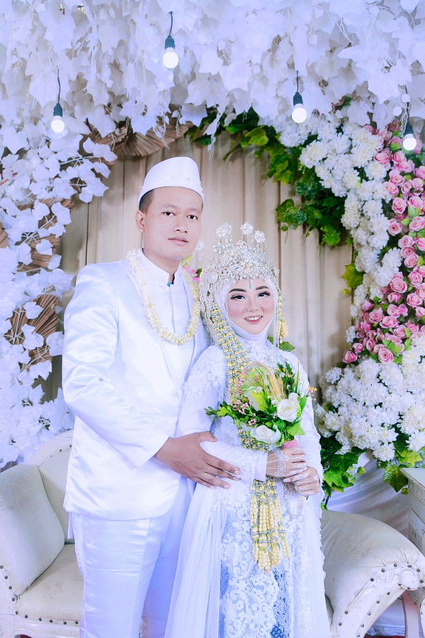 Siti Nur Hasanah profile icon