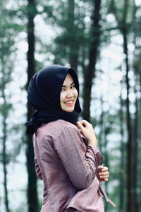 Rezka Rahayu profile icon