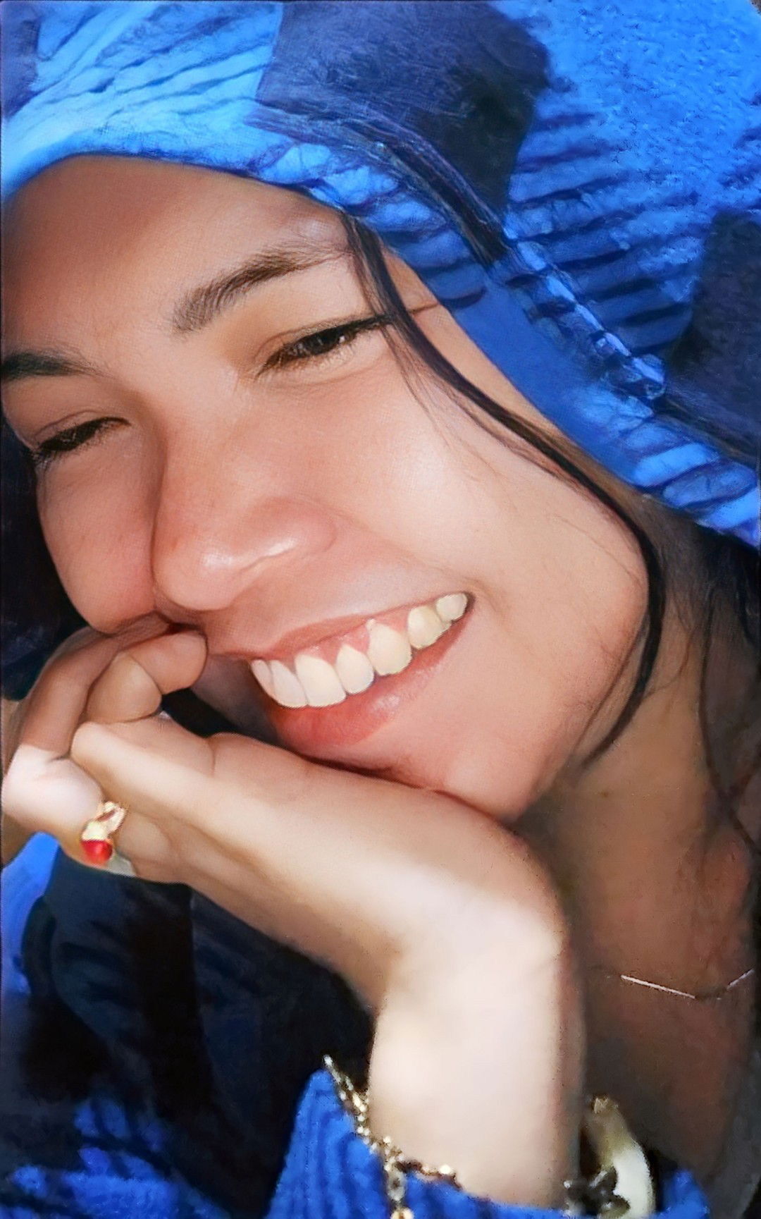 Rebecca Ledesma profile icon