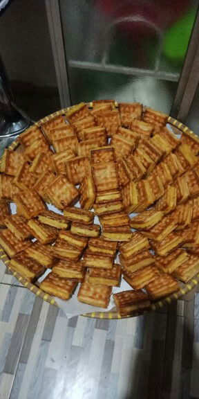 makan kue gabin tape