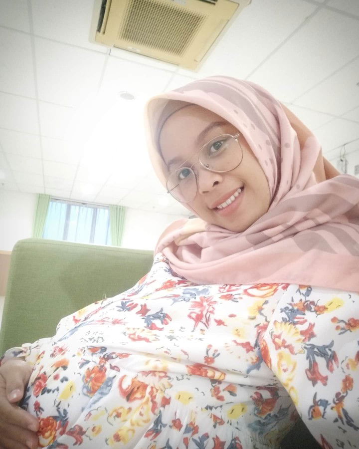 Resti Ameliani profile icon