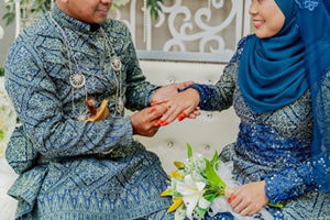 Aliah Husna profile icon