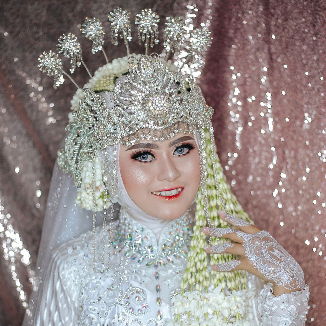 Nova Chairunnisa profile icon