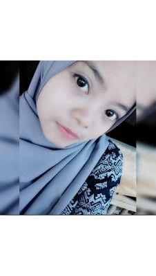 RESTI MARYANTI profile icon