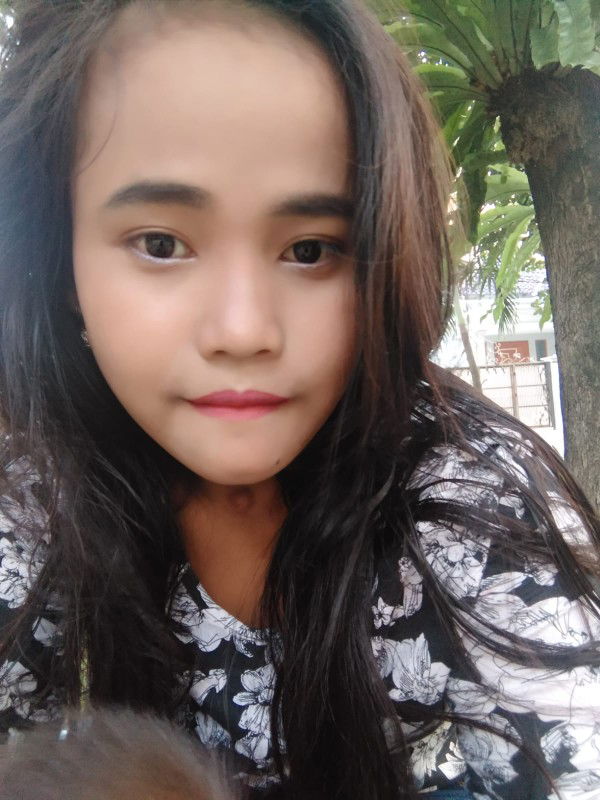 suci fitri yani profile icon