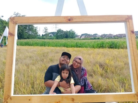 Devi Ayu Prasetya profile icon