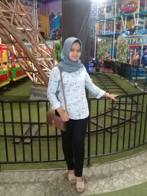 Arlinta putri profile icon