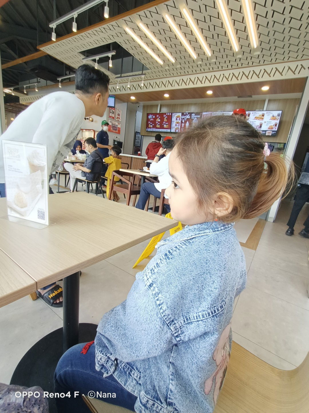 Octaviana Defy wardhani profile icon