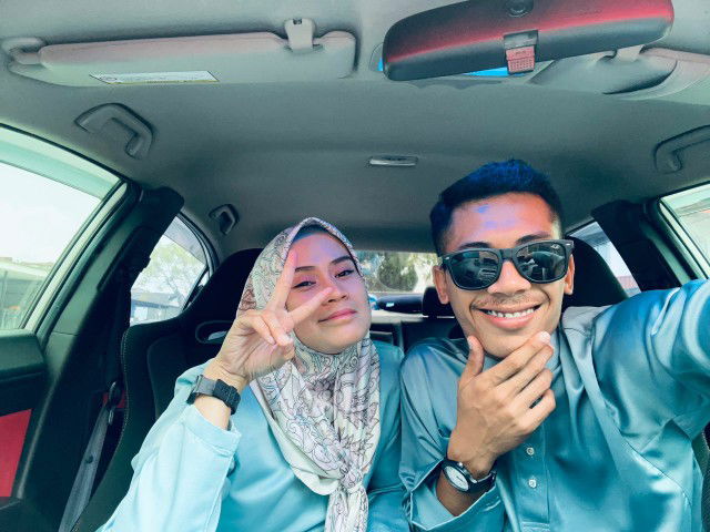 happy mum profile icon