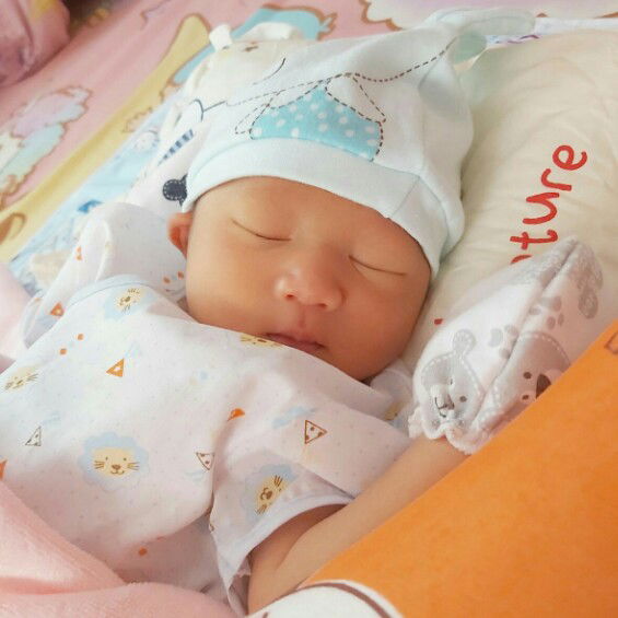 คลอดแล้วค่า ผ่าคลอด 38weeks (14/10/2562)