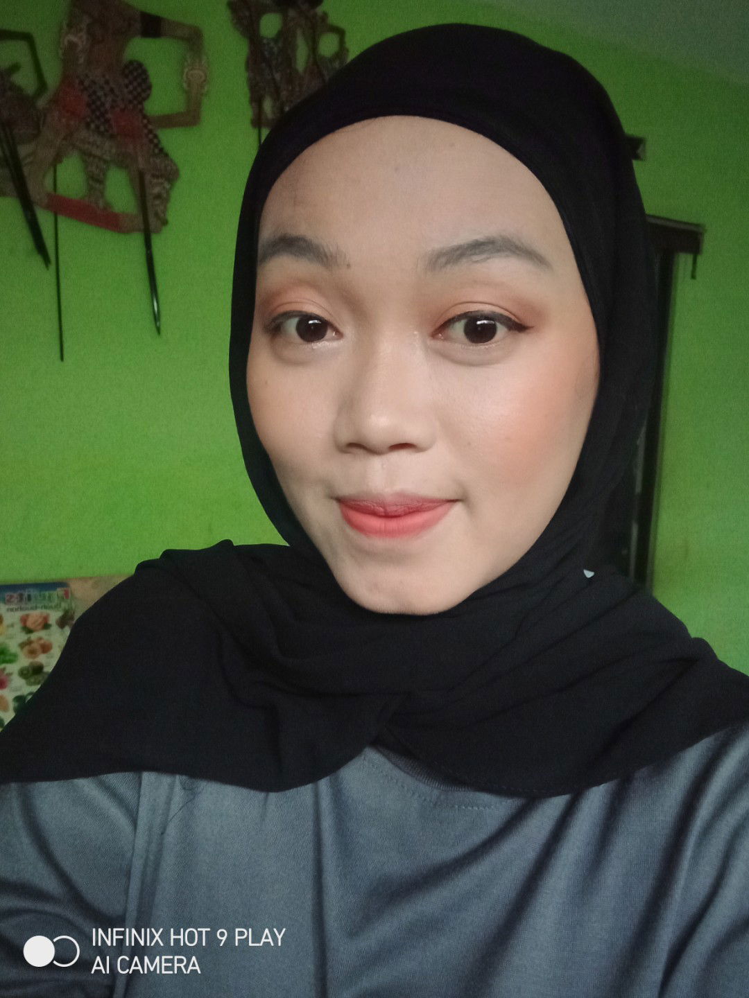 Rina Apriani Sutrisma profile icon