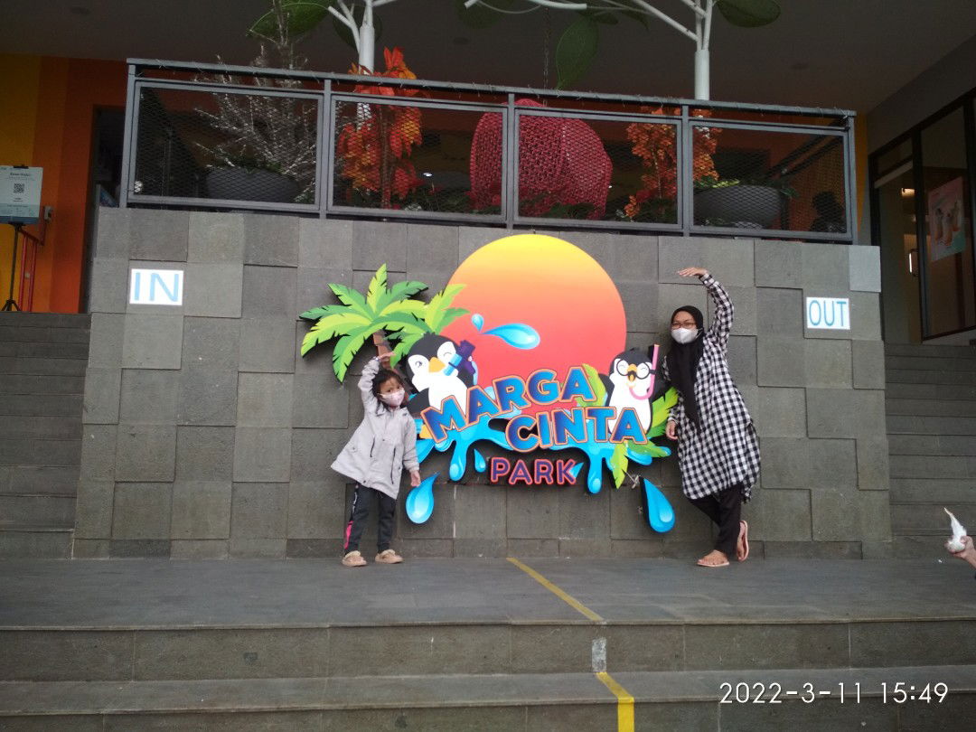 Siti Saniah profile icon