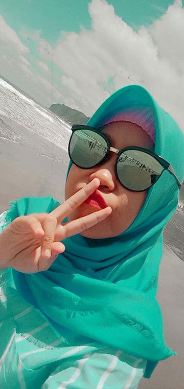 Riya Karmela profile icon