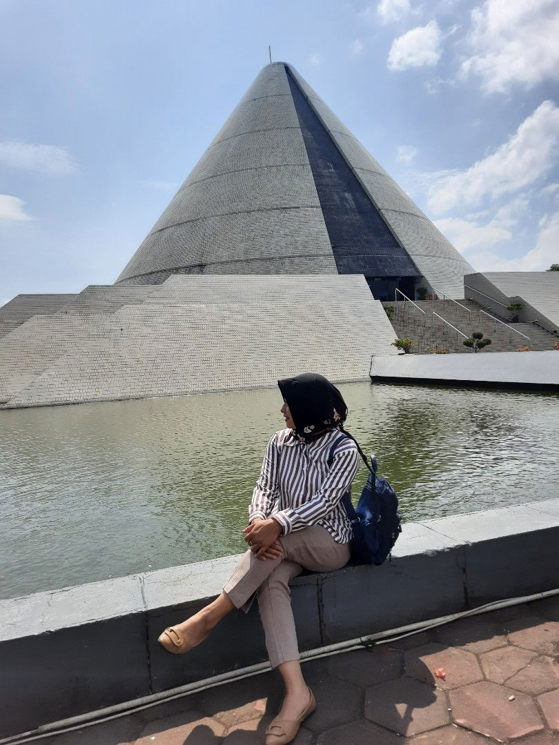 Yuliana Savitri profile icon