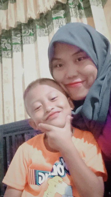 Nur Hidayati profile icon