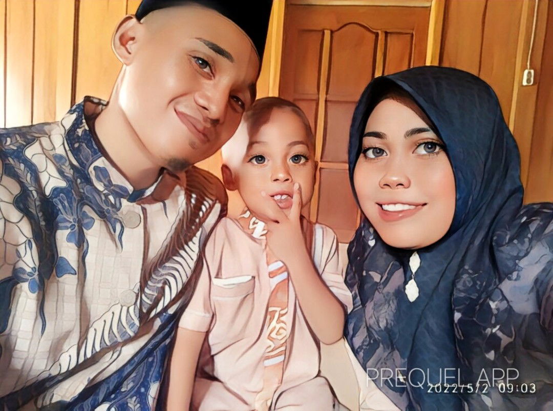 Dewi Sri Wahyuni profile icon