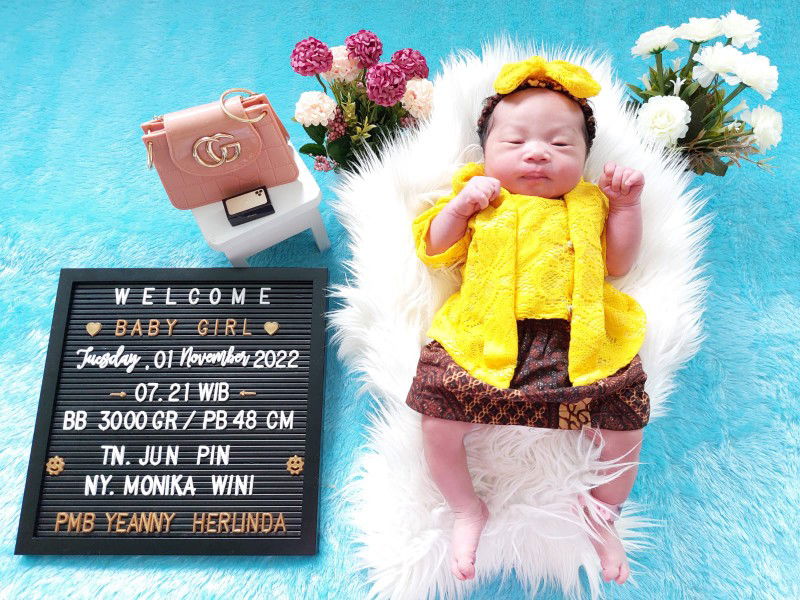 Monika Wini profile icon