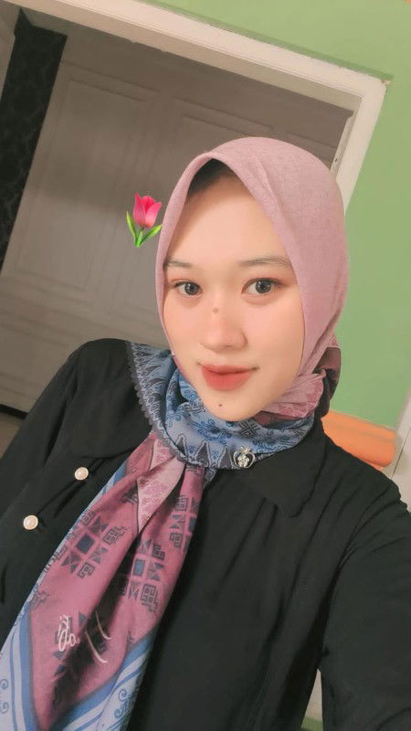 Dwi Putri Wulanda profile icon