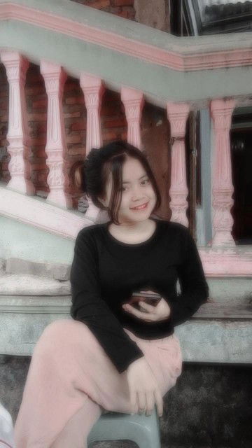 putri julayani profile icon