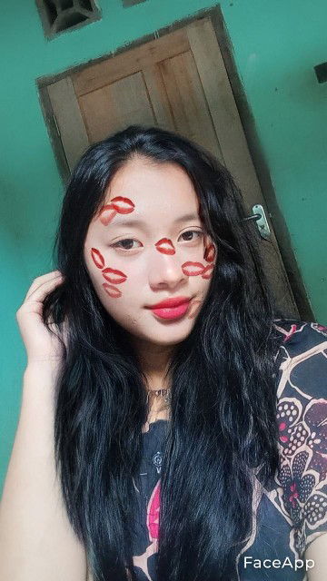 Leli Yanti profile icon