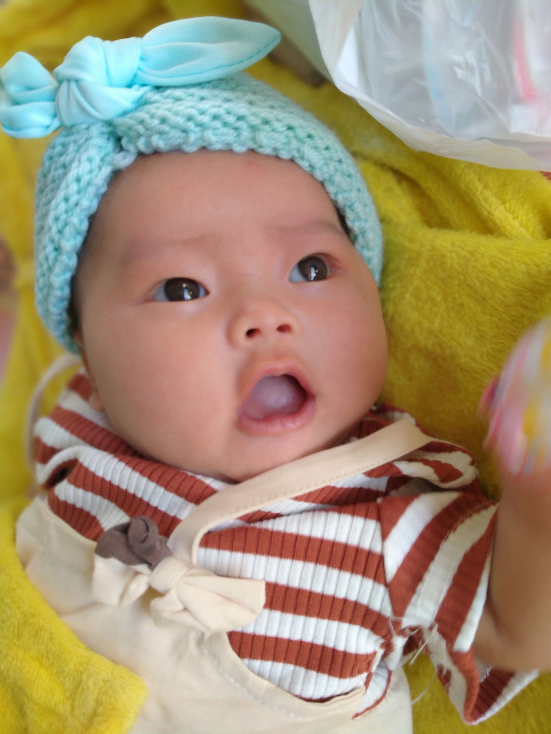 ใครชอบแต่งตัวให้ลูกแล้วถ่ายรูปเก็บไว้บ้างค่ะบ้านนี้เต็มโทรศัทพ์แล้ว