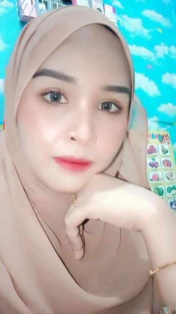 Putrioktaviani profile icon