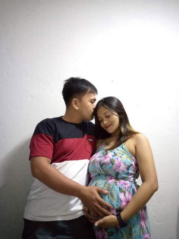 Roxan Mae Linares profile icon