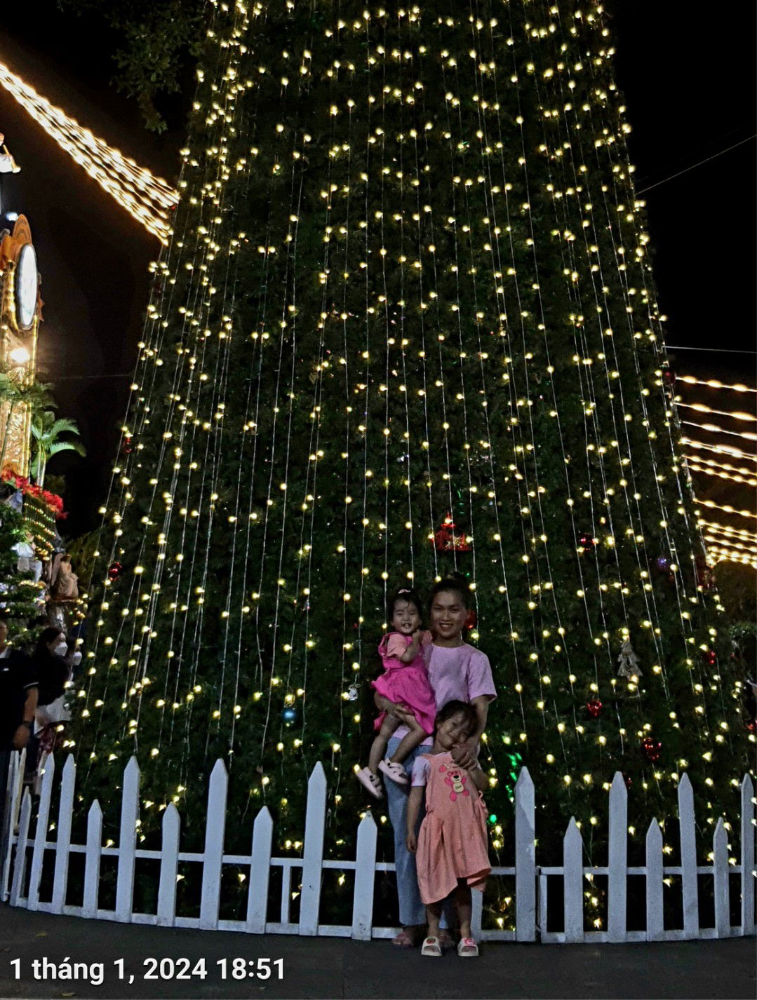 Nguyễn mi profile icon