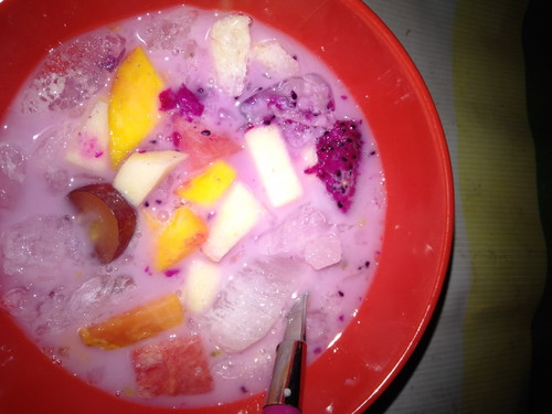 Tadinya pingin es tape ketan hitam dapetnya sop buah ?