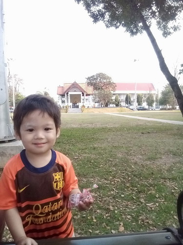 ลูกวัย2ขวบ1เดือนพูดช้าค่ะมีมีธีไหนกระตุ้นให้เค้าพูดบ้างค่ะ