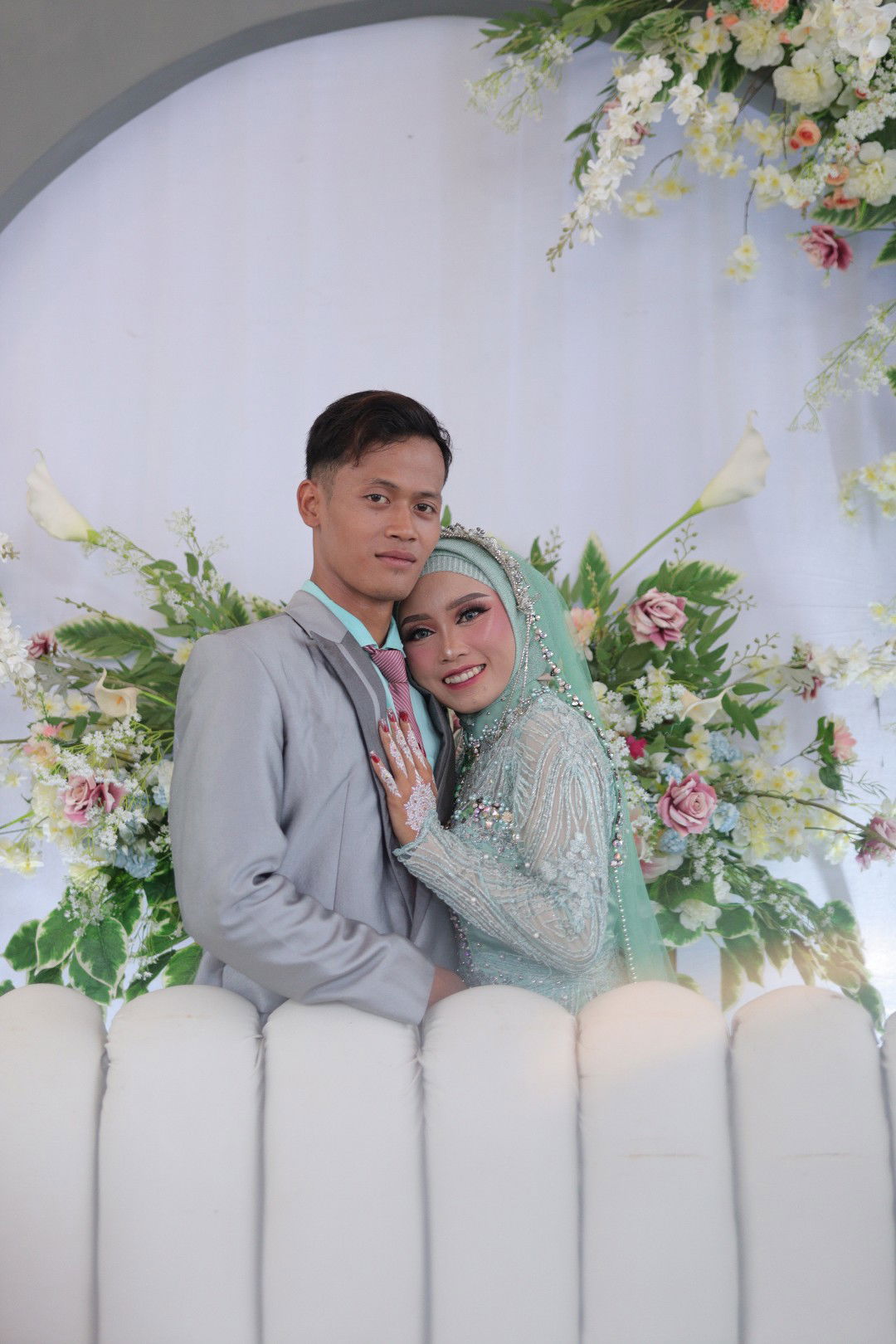 indah sari profile icon