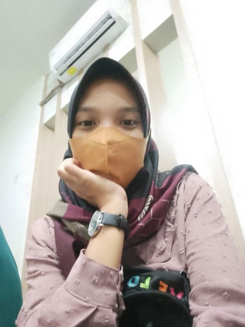 fitri setianingsih profile icon