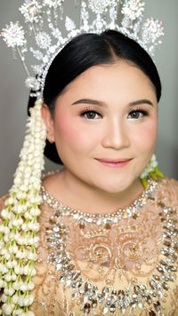 Khaireni Maulida (Reni) profile icon