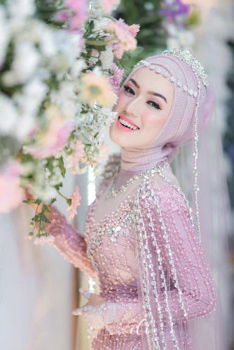 Hesti Indriani profile icon