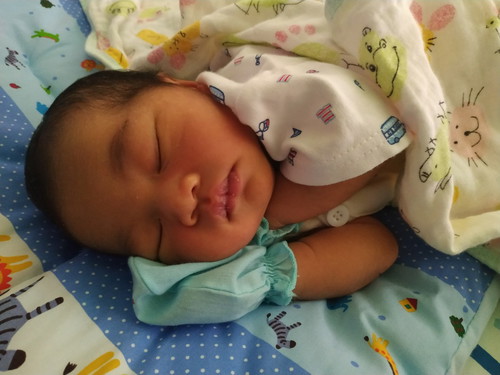 คลอดเเล้วจ้า