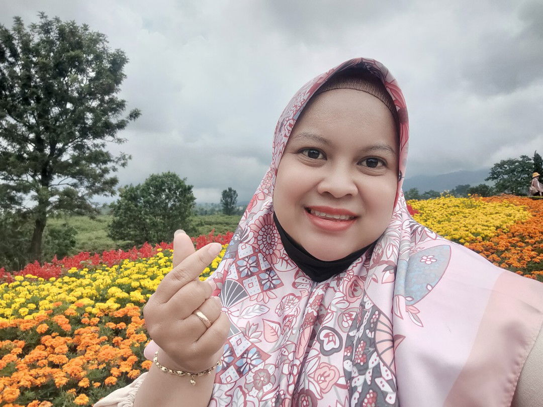 Reni Agustriani profile icon