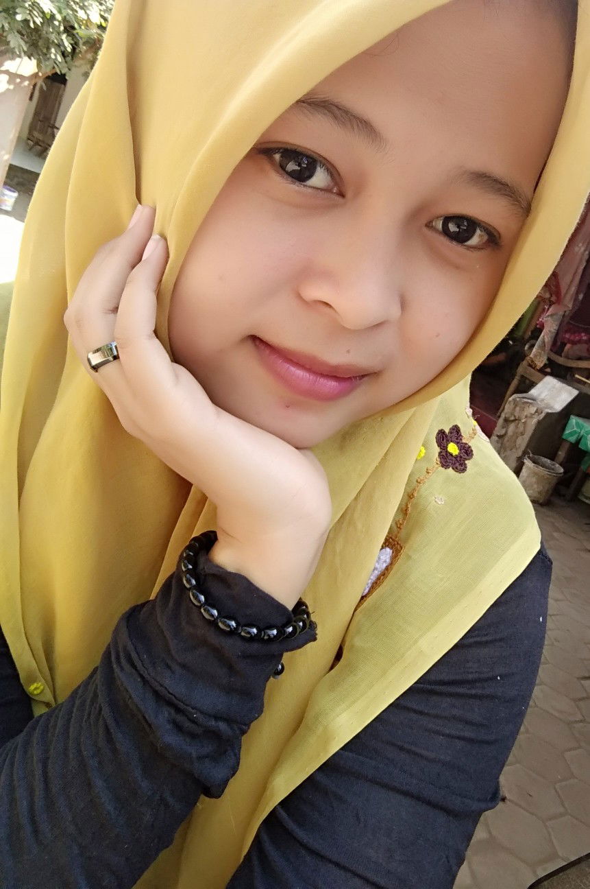 Nurul safitri profile icon