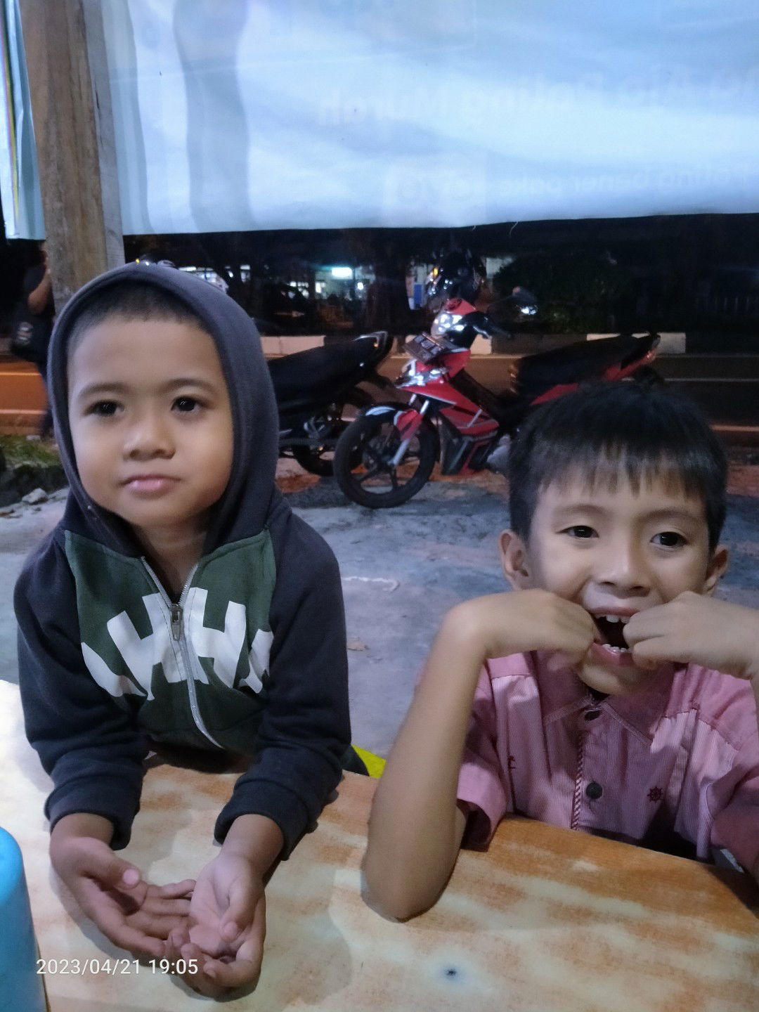 Naufal Dan Abizar profile icon