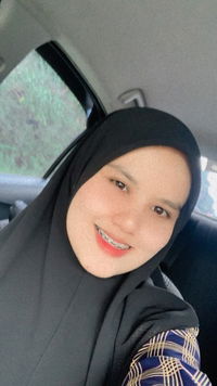 Nadia Shahira profile icon