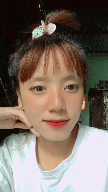 Hương Em profile icon