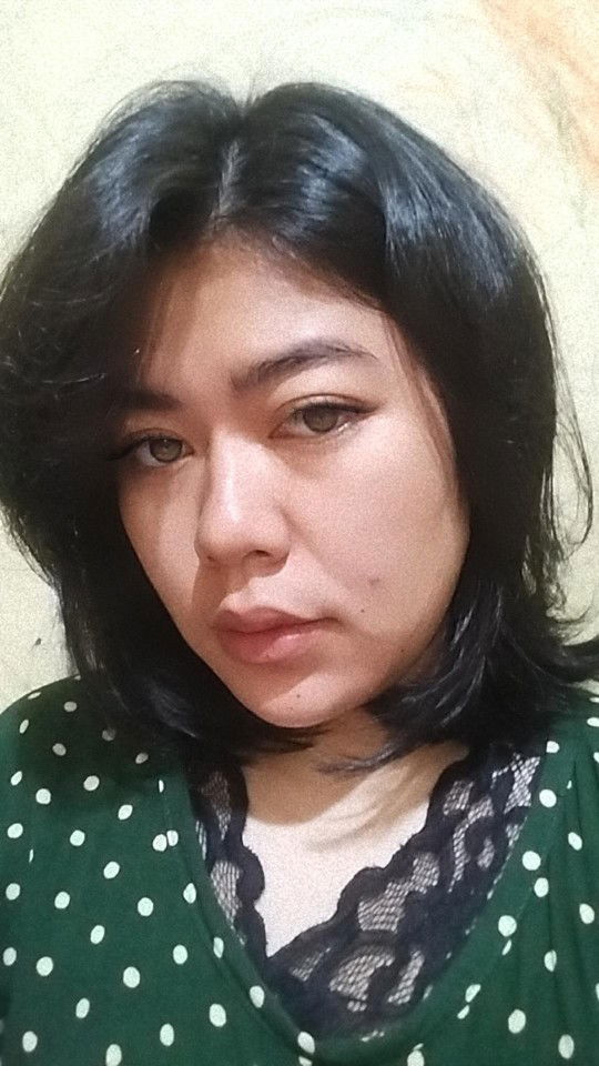 indah Nf profile icon