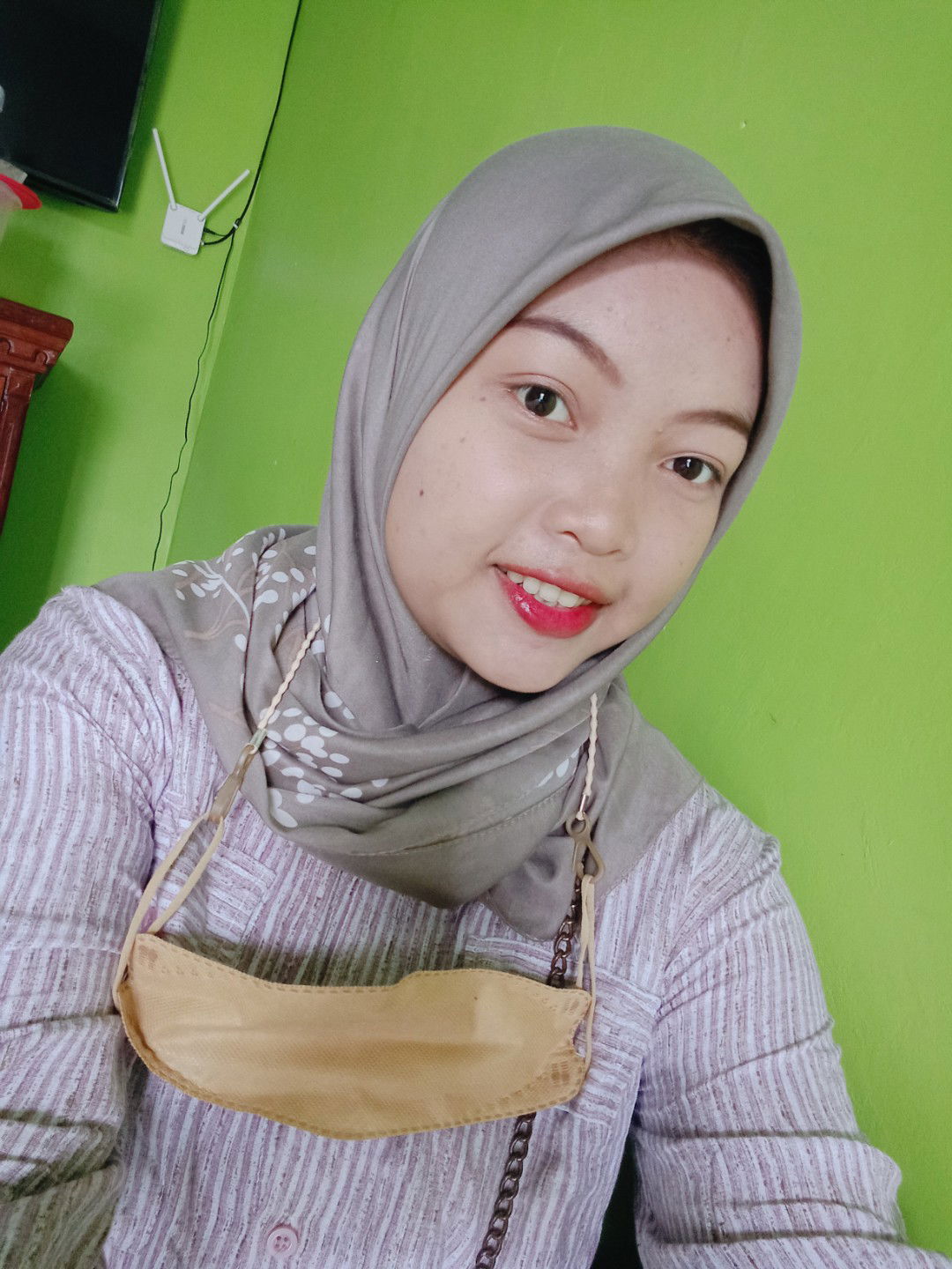 mita sari profile icon