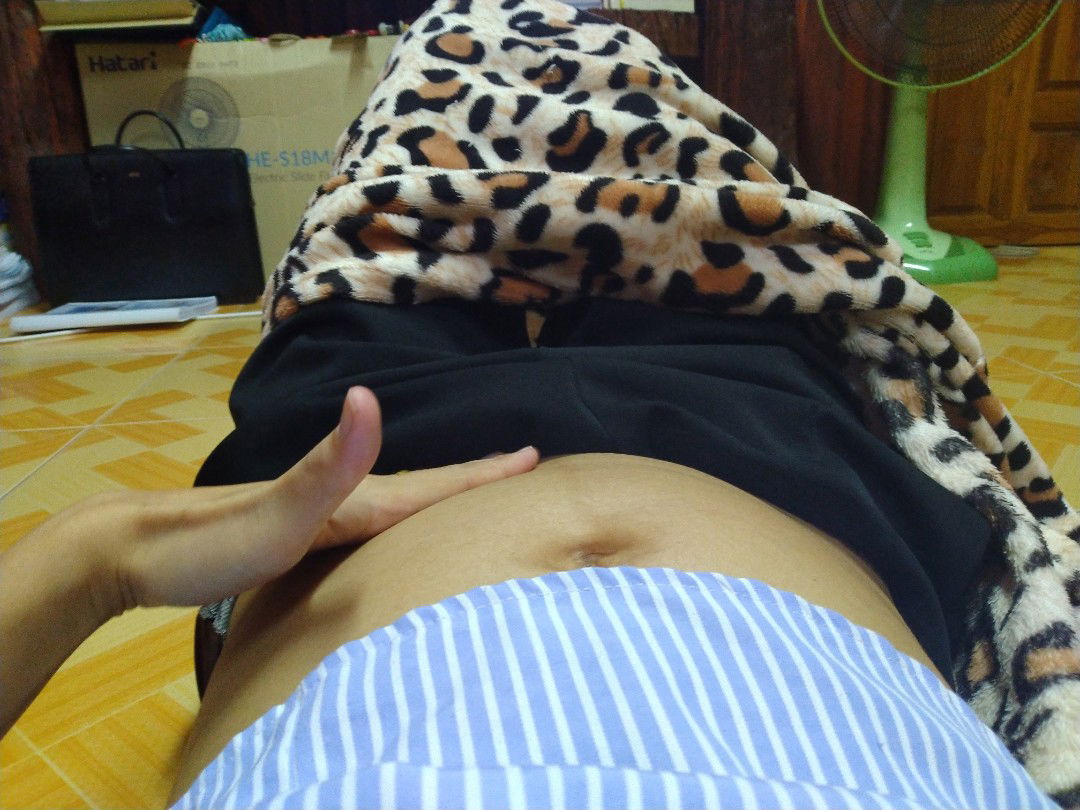 แม่ๆๆคะ...เจ็บท้องตรงที่มืออยู่ผิดปกติมั้ยคะ