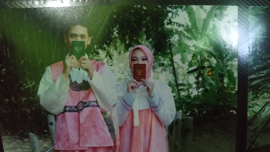 erna sari profile icon