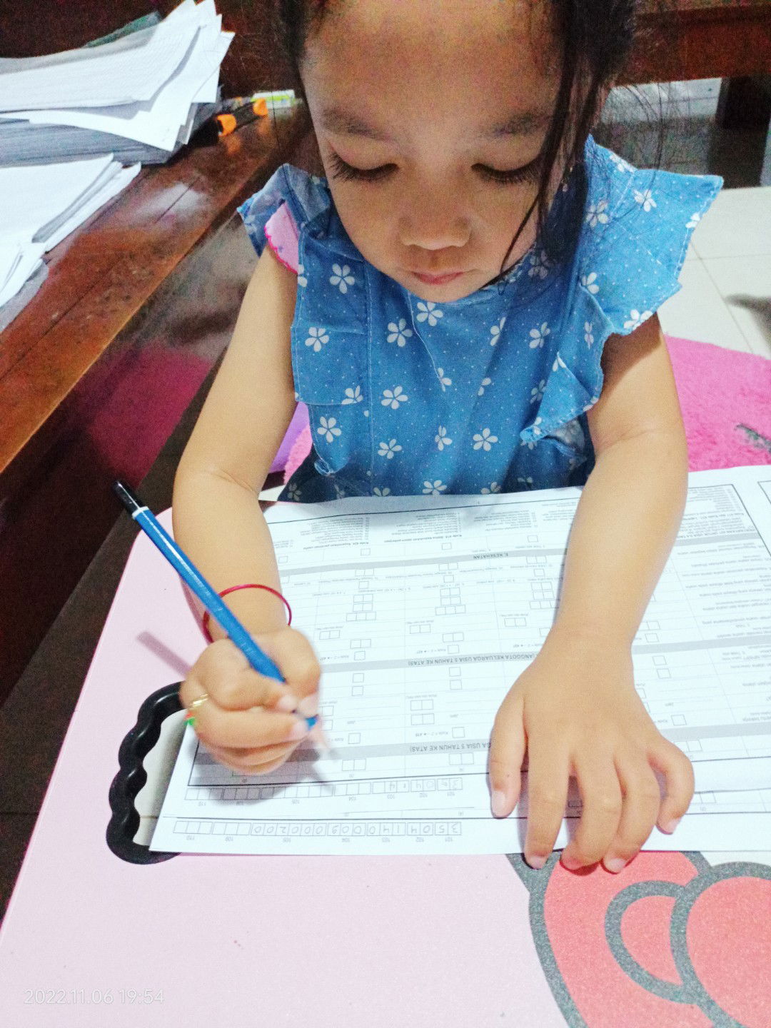 Wahyu Oktariana Putri profile icon