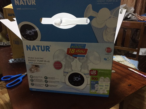 แม่ๆบ้านไหนใช้เครื่องปั้มนมไฟฟ้าNATURรุ่นD-4บ้างค่ะ