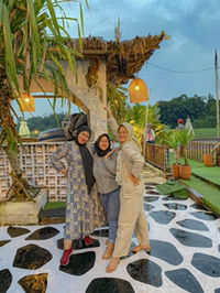 Fitri Al Hanifah profile icon