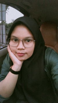 Sri Latifa Rizki profile icon