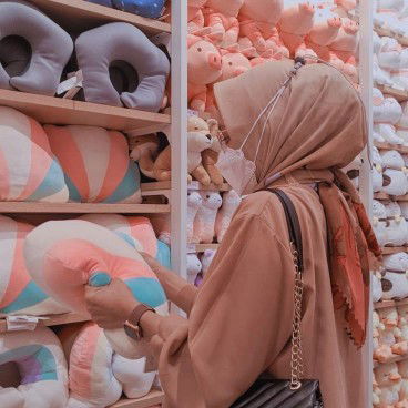 Olla Febri profile icon