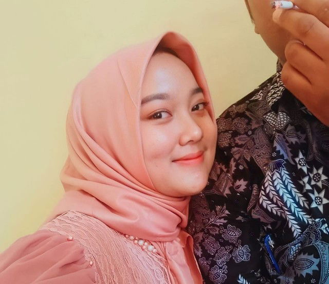 dewypurnama profile icon